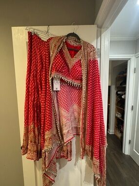 Bright Red printed Cape Set